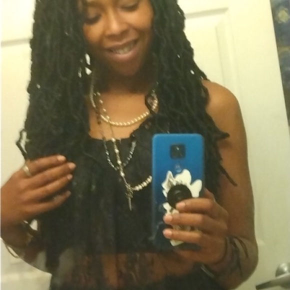 Meet your Posher, Catoria - Picture 1 of 1